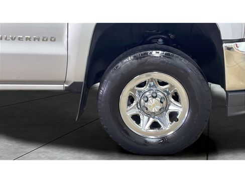 Used 2018 Chevrolet Silverado 1500 LS w/ Trailering Package AWD/4WD image 19