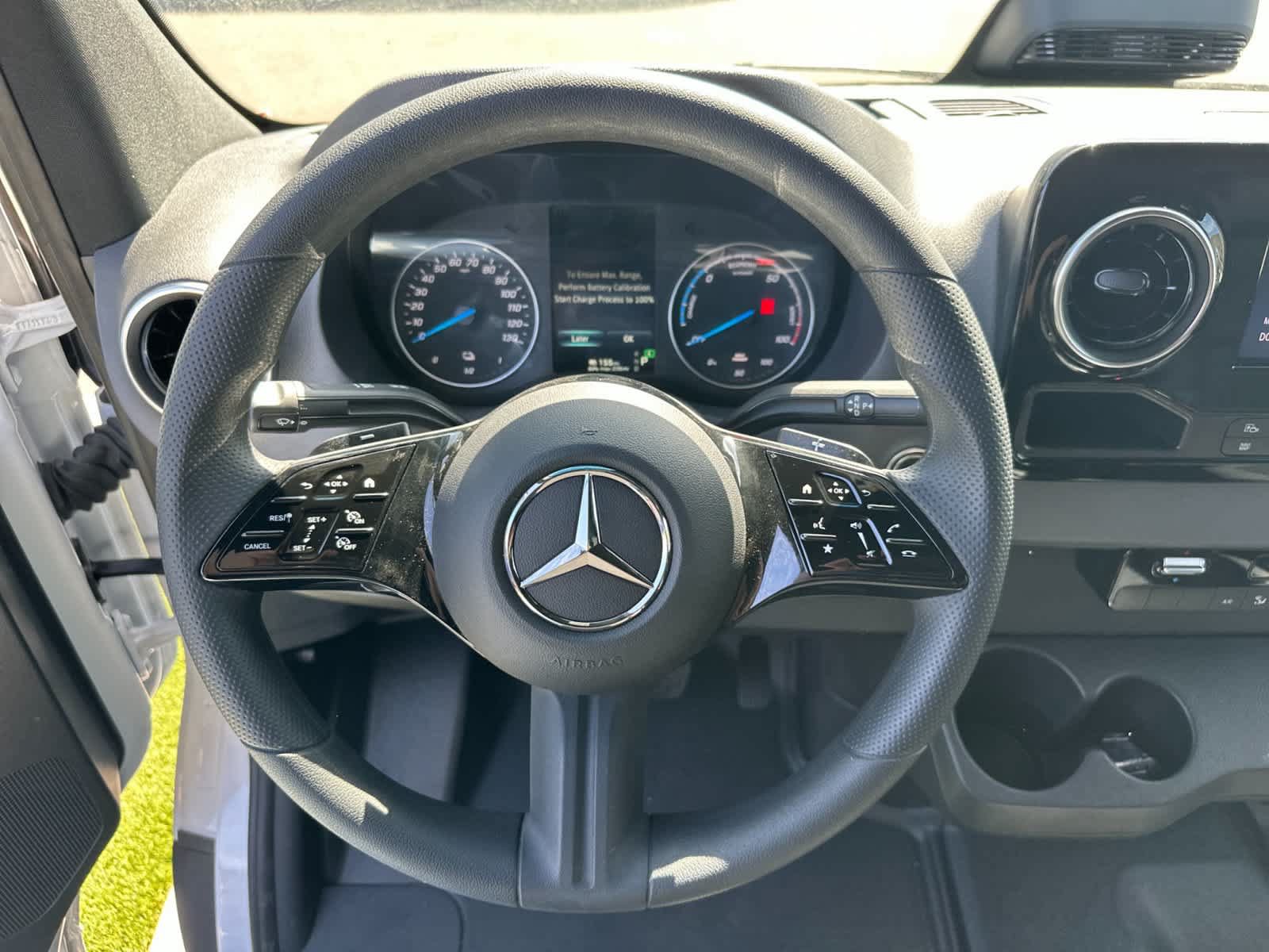 New 2025 Mercedes-Benz eSprinter 170 Cargo image 14