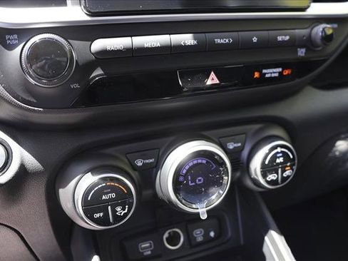 New 2026 Hyundai Venue SEL FWD image 19