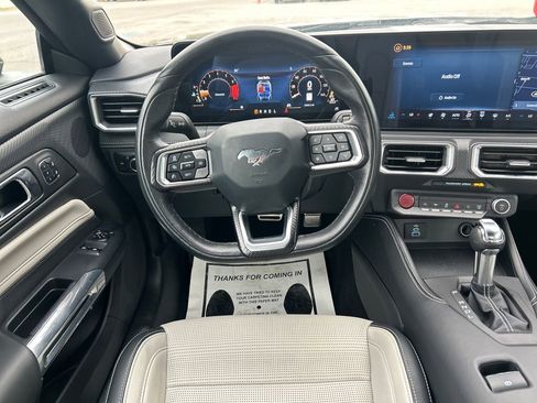 Used 2025 Ford Mustang Premium RWD image 15