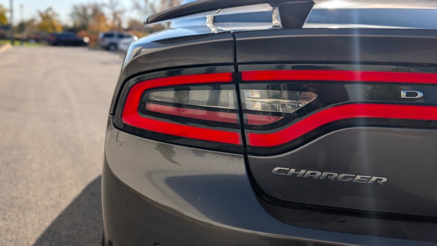 Used 2015 Dodge Charger SE w/ Popular Equipment Group RWD image 5