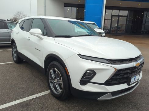 Certified 2023 Chevrolet Blazer LT image 2