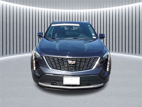 Certified 2023 Cadillac XT4 Premium Luxury image 8