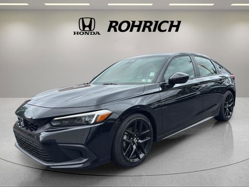 Used 2024 Honda Civic Sport image 1