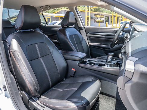 Used 2023 Nissan Altima 2.5 SR FWD image 20
