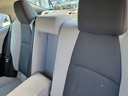 Used 2022 Toyota Corolla LE image 22