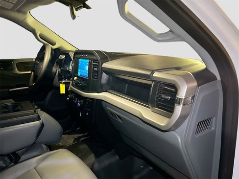 Used 2022 Ford F150 XL w/ Trailer Tow Package image 25