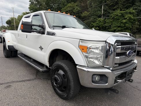 Used 2014 Ford F350 Lariat w/ Lariat Ultimate Package AWD/4WD image 25