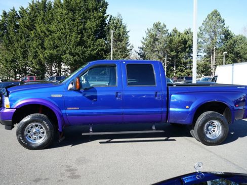 Used 2003 Ford F250 XLT image 2