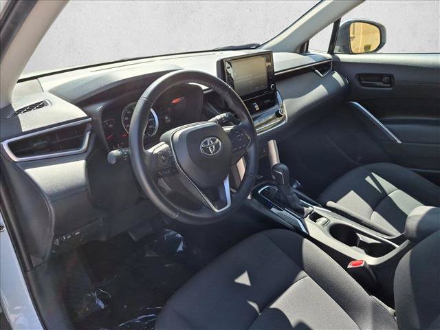 Used 2022 Toyota Corolla Cross LE w/ Moonroof Package FWD image 10