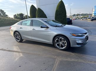 Used 2023 Chevrolet Malibu LT image 1