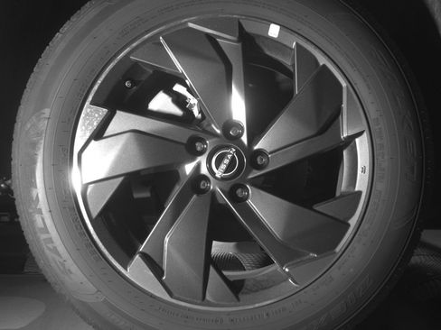 Used 2025 Nissan Rogue SV image 15