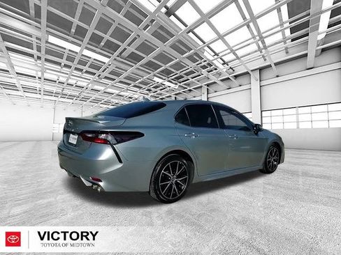 Used 2023 Toyota Camry SE w/ Protection Package (Q2) (TMS) image 3