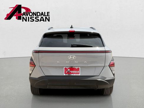 Used 2024 Hyundai Kona SEL FWD image 5