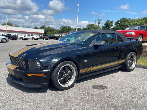 Used 2006 Ford Mustang GT Premium RWD image 3