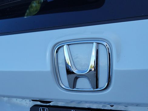 Used 2024 Honda CR-V EX-L image 8