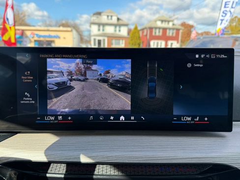 Used 2025 BMW 330i xDrive Sedan image 35