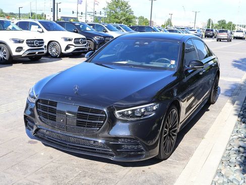 Used 2022 Mercedes-Benz S 500 4MATIC image 4