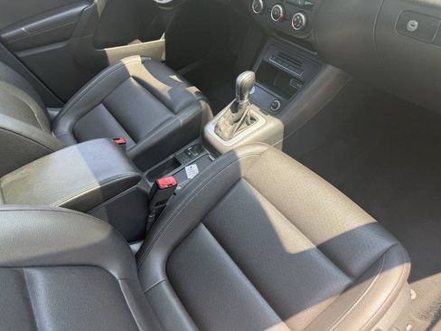 Used 2016 Volkswagen Tiguan SE AWD/4WD image 29