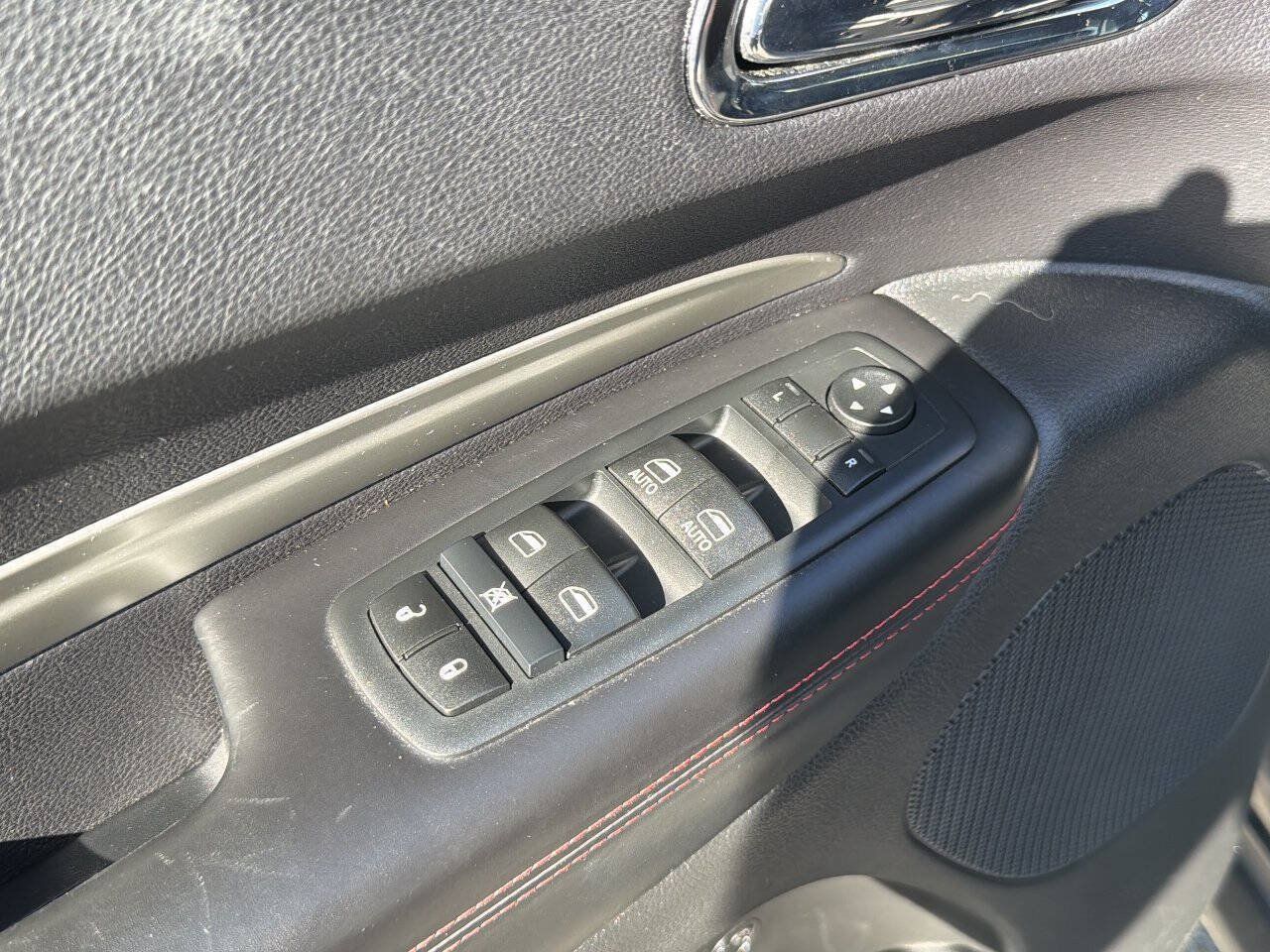Used 2017 Dodge Durango R/T AWD/4WD image 41