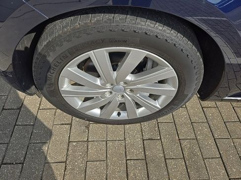 Certified 2023 Land Rover Range Rover SE image 10