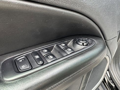 Used 2021 Jeep Compass Latitude image 13