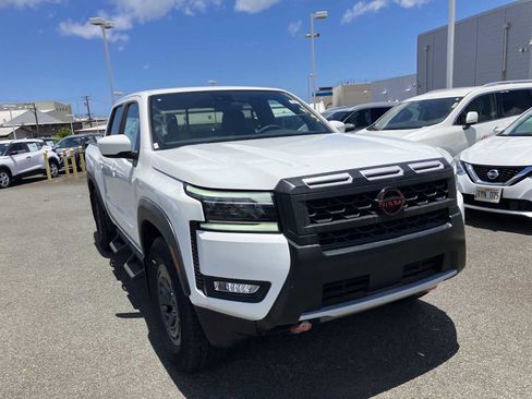 New 2025 Nissan Frontier Pro-X image 2