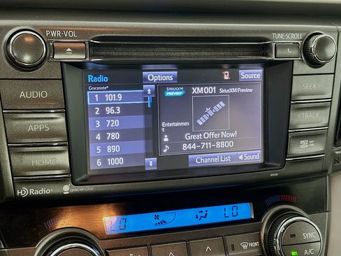 Used 2015 Toyota RAV4 Limited AWD/4WD image 19