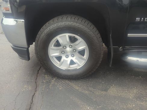 Certified 2018 Chevrolet Silverado 1500 LT w/ All Star Edition AWD/4WD image 13