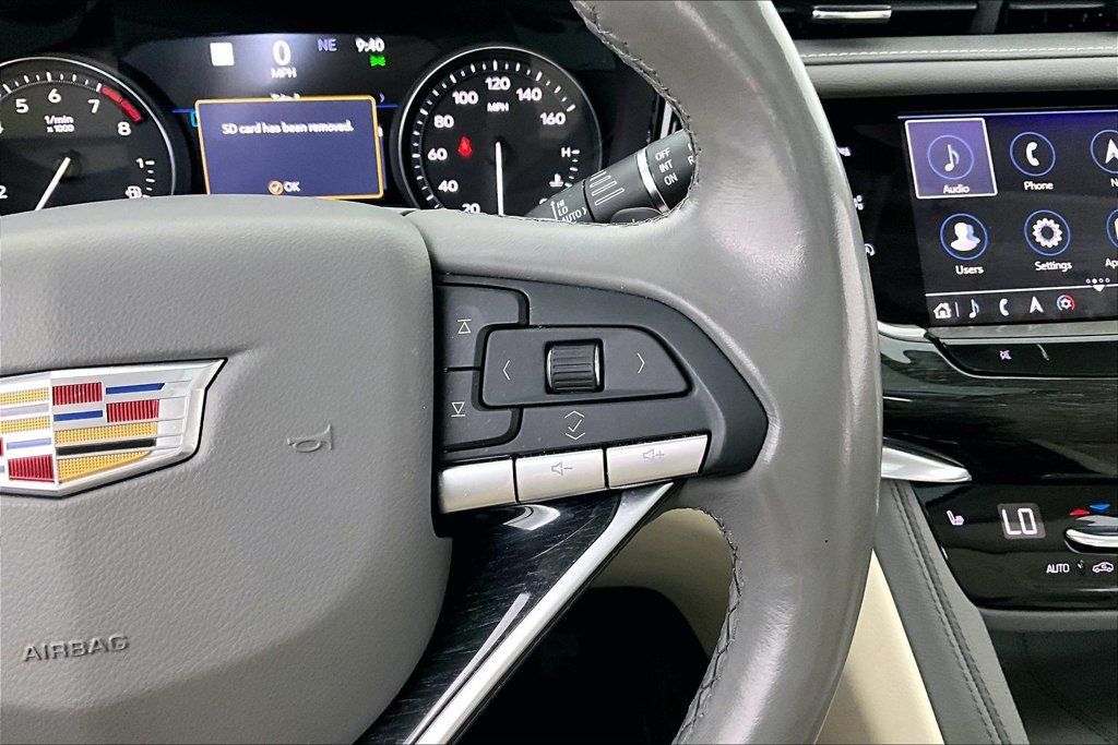 Used 2020 Cadillac XT6 Premium Luxury FWD image 26