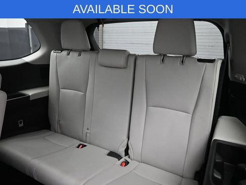 Certified 2024 Toyota Grand Highlander AWD image 31