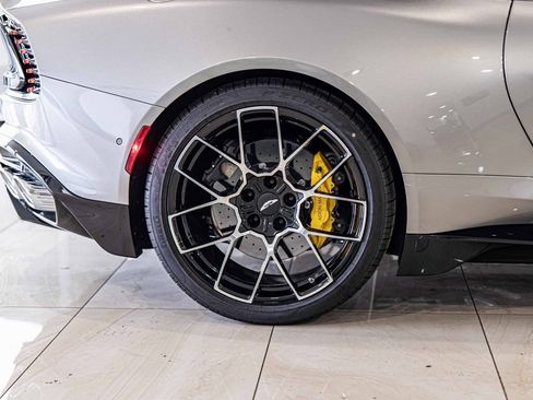 Used 2026 Aston Martin Vanquish RWD image 11
