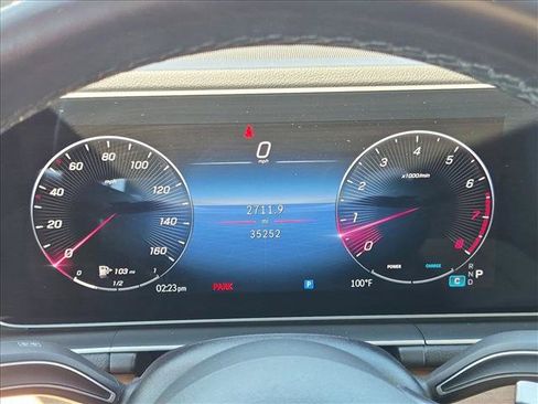 Used 2024 Mercedes-Benz GLE 350 4MATIC image 9