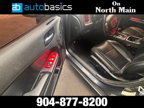Used 2019 Dodge Charger SXT w/ Leather Interior Group RWD image 11