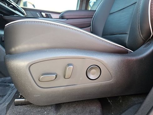 New 2026 Buick Enclave Sport Touring w/ Power Package image 33