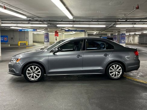 Used 2014 Volkswagen Jetta SE image 29