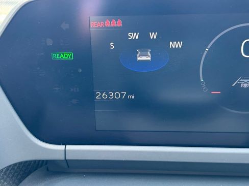 Used 2024 Toyota bZ4X FWD image 37
