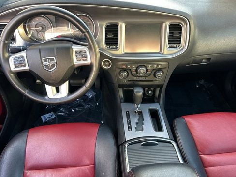 Used 2012 Dodge Charger R/T image 25