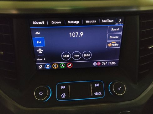 Used 2021 GMC Acadia AT4 AWD/4WD image 25