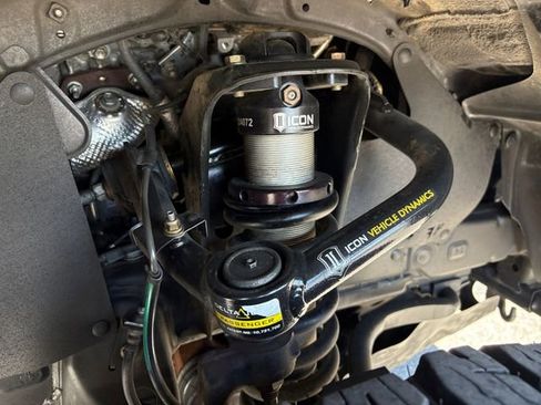Used 2021 Toyota Tacoma TRD Off-Road w/ Technology Package AWD/4WD image 21
