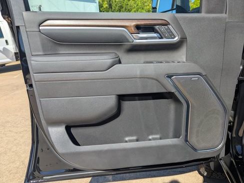 New 2026 Chevrolet Silverado 2500 High Country w/ Midnight Edition image 12