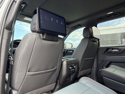 New 2026 GMC Yukon XL AT4 w/ AT4 Premium Plus Package AWD/4WD image 16