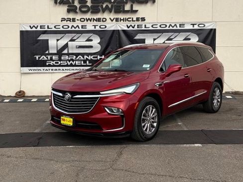 Used 2024 Buick Enclave Premium AWD/4WD image 2