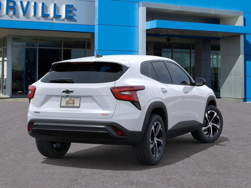 New 2026 Chevrolet Trax RS FWD image 4