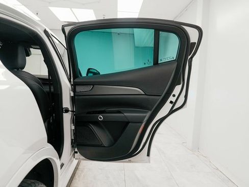 Used 2024 Maserati Grecale GT image 20