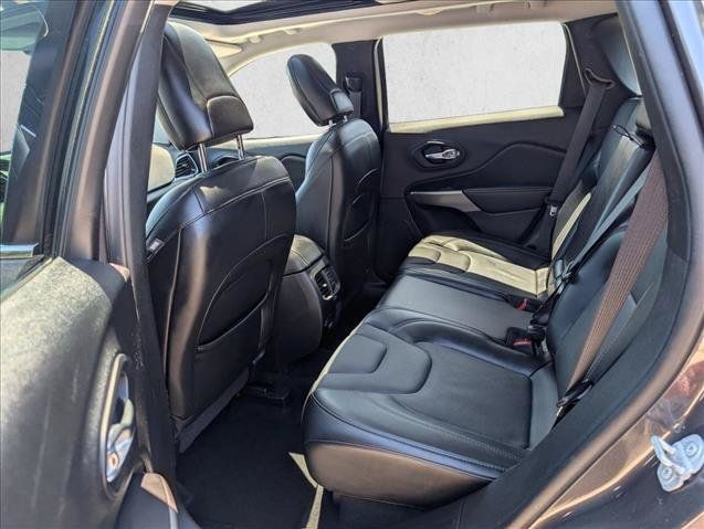 Used 2021 Jeep Cherokee Limited AWD/4WD image 18