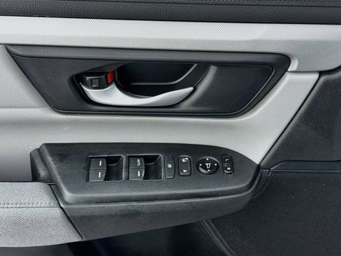 Used 2018 Honda CR-V LX image 15