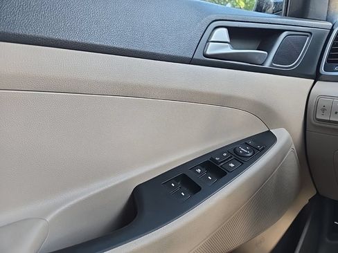 Used 2016 Hyundai Tucson Sport AWD/4WD image 21