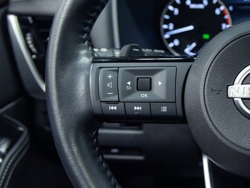 Used 2022 Nissan Rogue SL w/ SL Premium Package image 15