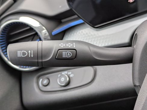 New 2026 Chevrolet Trax LT image 18